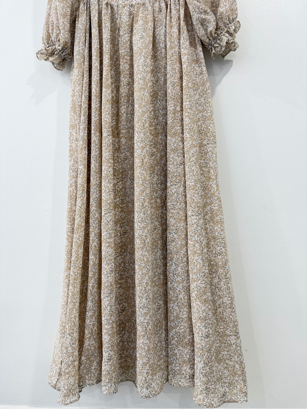 Storia Juliet Tan Floral Babydoll Maxi Dress Size Large Coquette - Picture 3 of 11